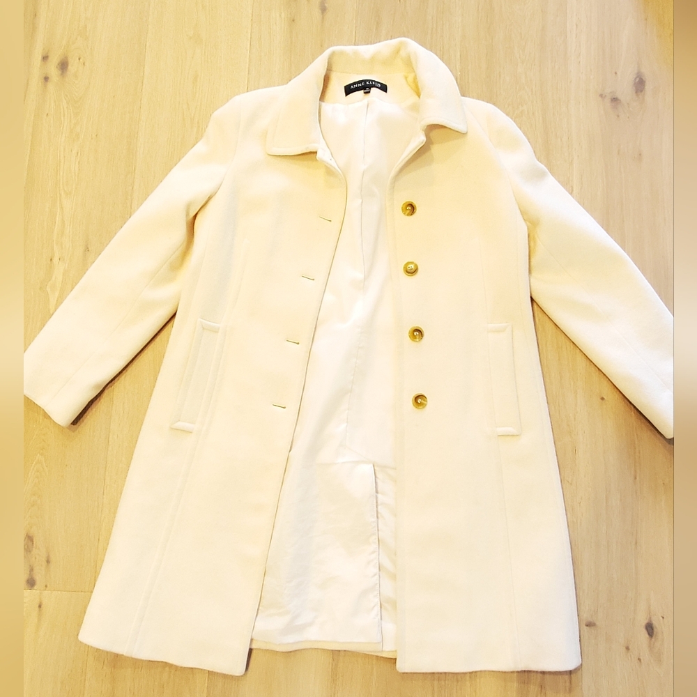 Anne Klein Ivory Coat with Gold Accent - Picture 4 of 9